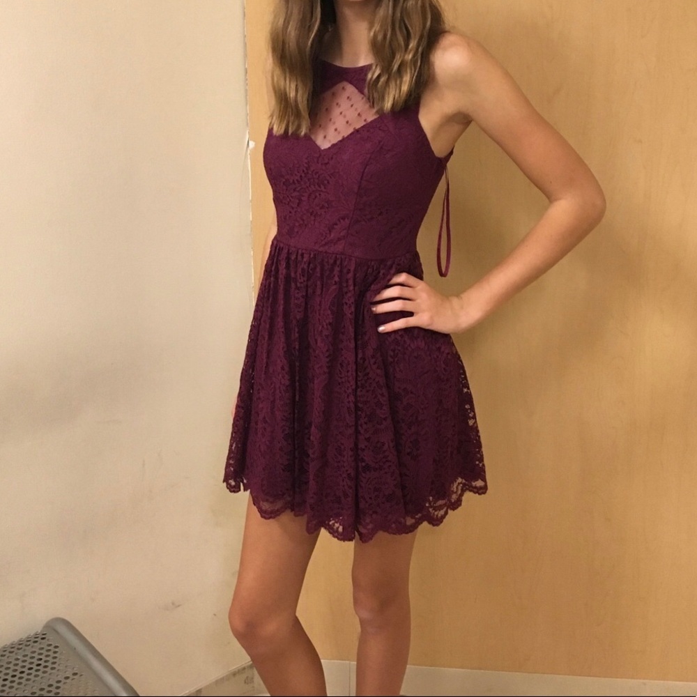 Juniors maroon lace dress